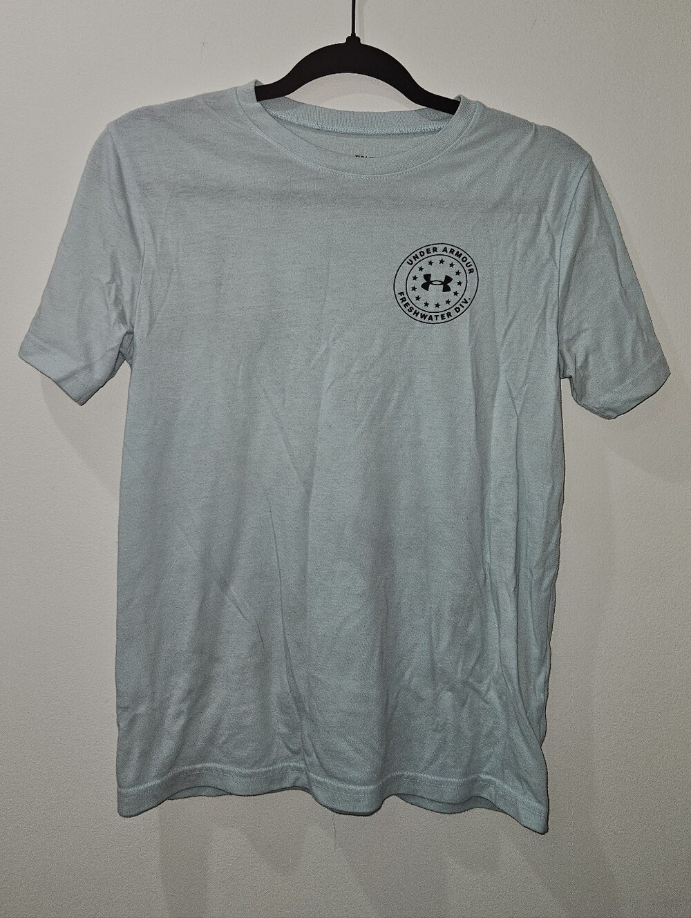 Under Armour Boys Tshirt, Size LG, Fair Condition